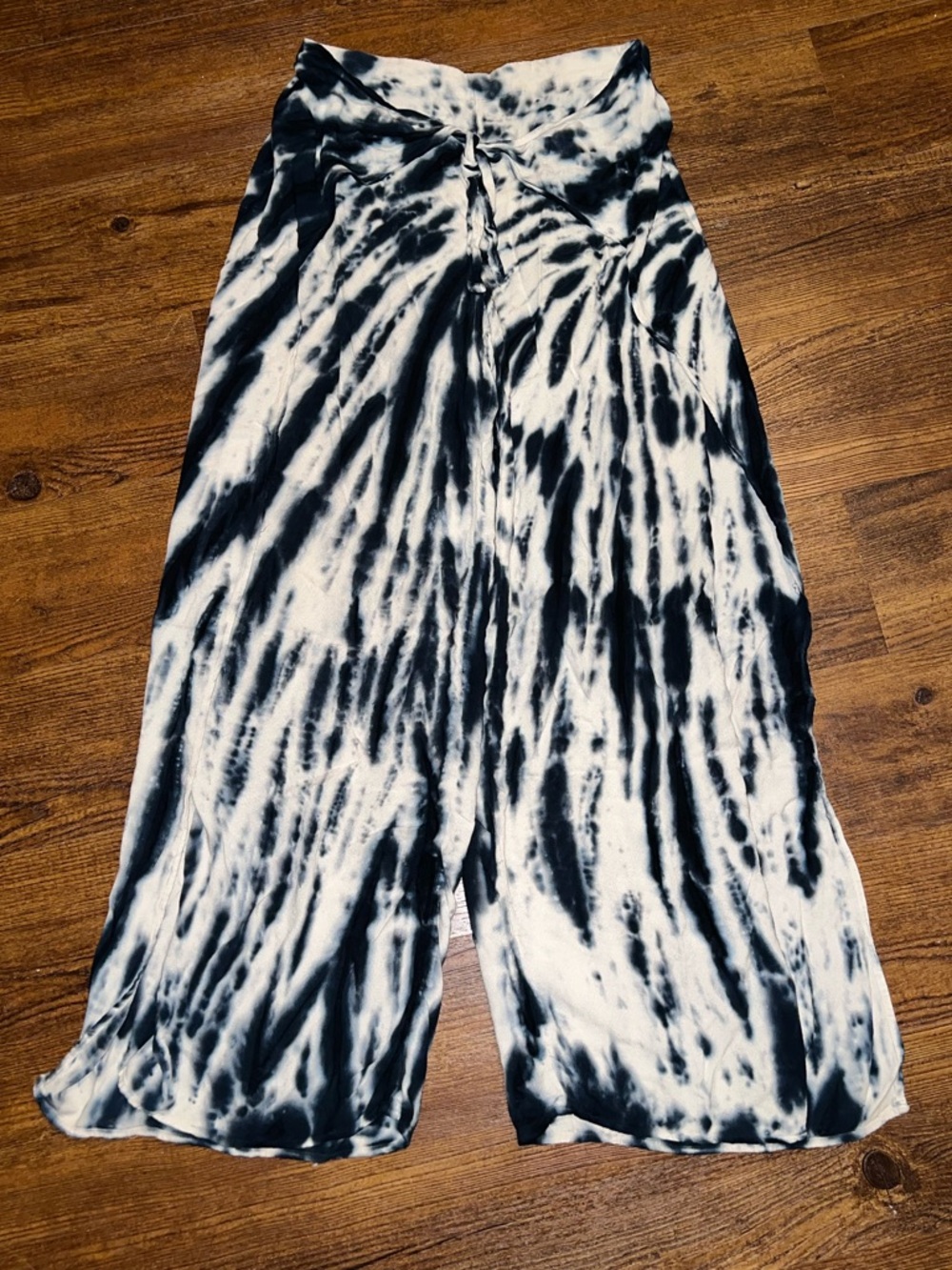 Young Fabulous & Broke Navy White Tie Dye Wide Leg Open Side Beach Pants Size M - Picture 2 of 9